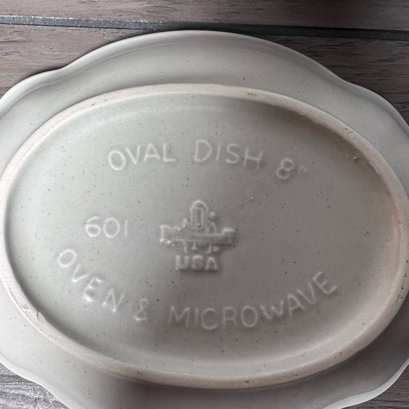 VINTAGE Pfaltzgraff Christmas Heirloom Scalloped 8" Oval Dish #601 Retired USA - Picture 2 of 8